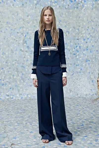 Look 8